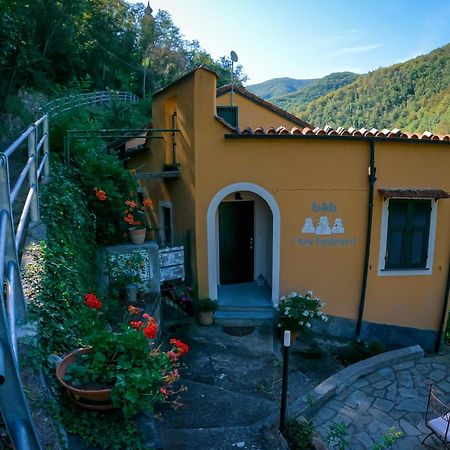 I Tre Ladroni Bed & Breakfast Nasino Exterior photo